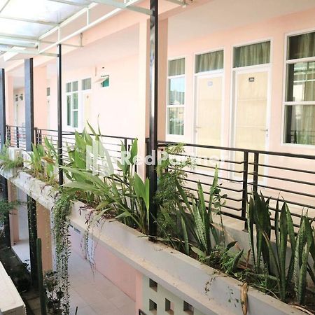 Wisma Suci Syariah Polewali Mandar Mitra Reddoorz Matakali Exterior photo